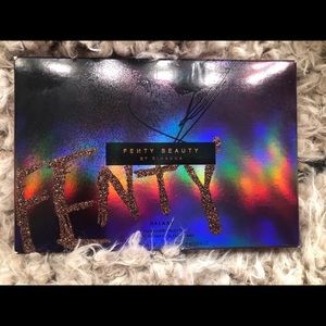 FENTY BEAUTY BY RHIANNA